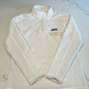 Patagonia women’s re-tool snap-T pullover, size large in cream color.